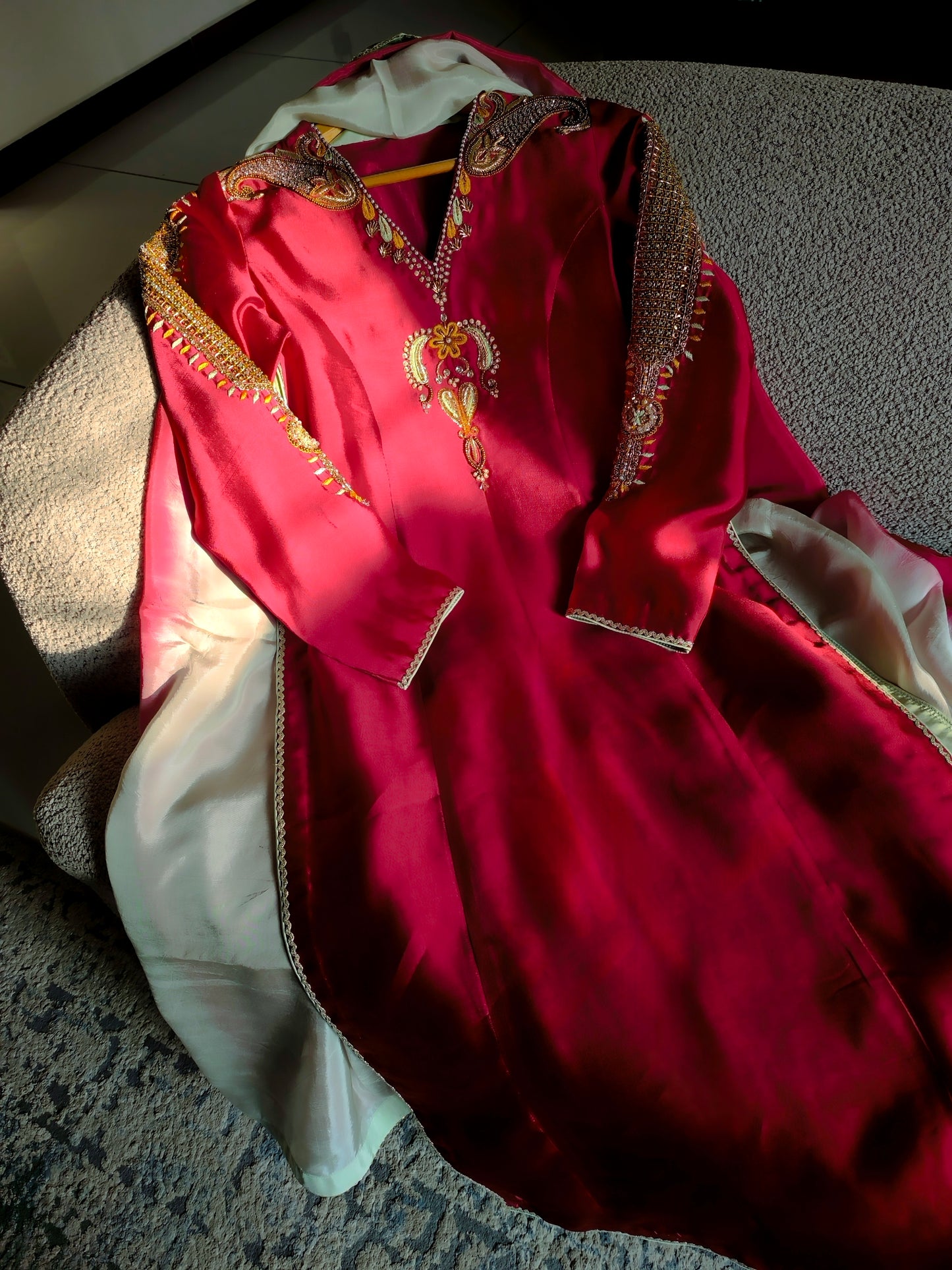 Ambar (Silk)