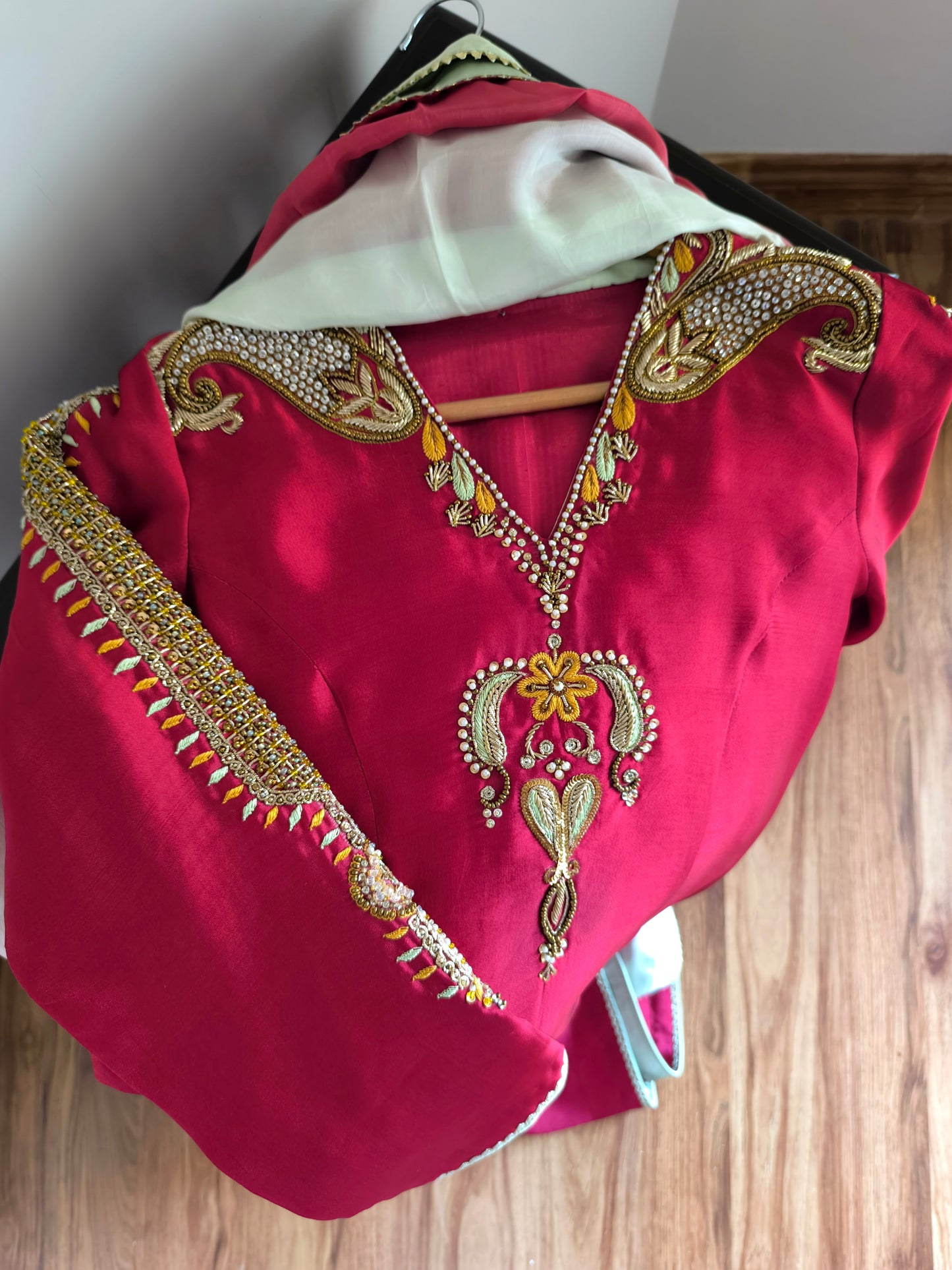 Ambar (Silk)